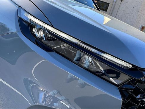 Used 2025 Honda CR-V Sport image 27