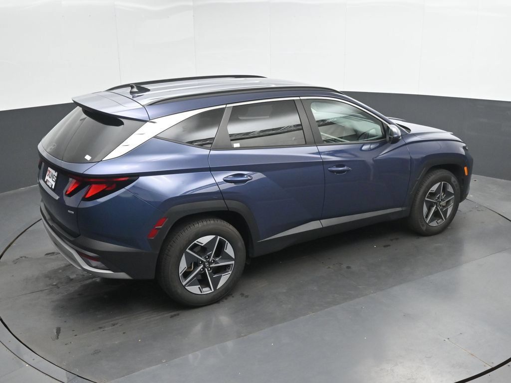 Certified 2025 Hyundai Tucson SEL AWD/4WD image 31
