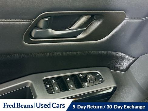 Certified 2024 Nissan Pathfinder S image 19