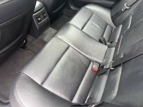 Used 2011 BMW 328i xDrive Wagon AWD/4WD image 18
