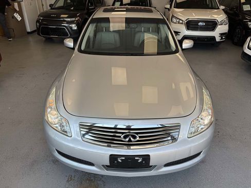 Used 2009 INFINITI G37 Journey w/ Premium Pkg image 7