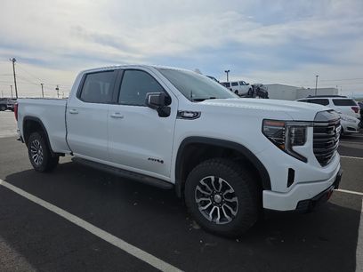 Used 2022 GMC Sierra 1500 AT4 w/ AT4 Premium Package