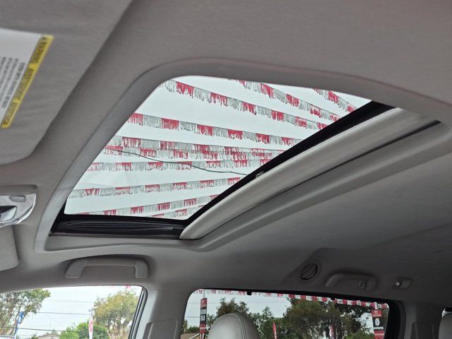 Used 2014 Toyota Sienna XLE FWD image 19