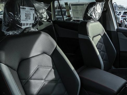 New 2026 Volkswagen Atlas Peak Edition AWD/4WD image 44