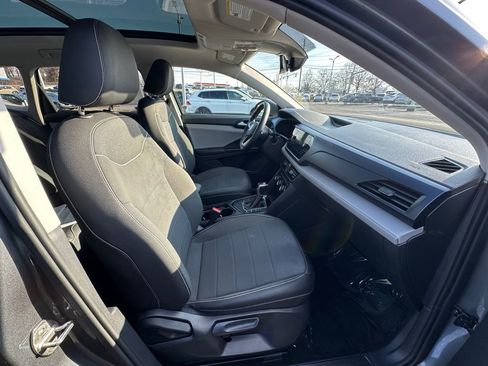 Used 2024 Volkswagen Taos SE image 25