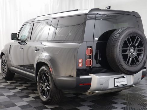 Used 2025 Land Rover Defender 130 S image 17