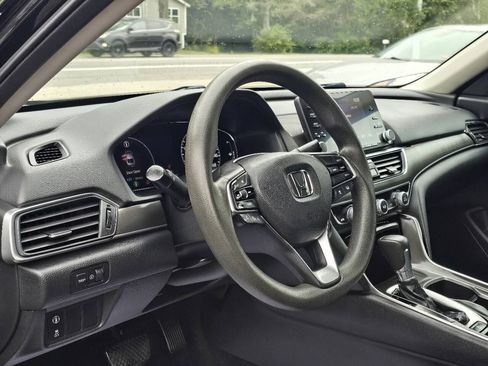 Used 2018 Honda Accord LX image 26