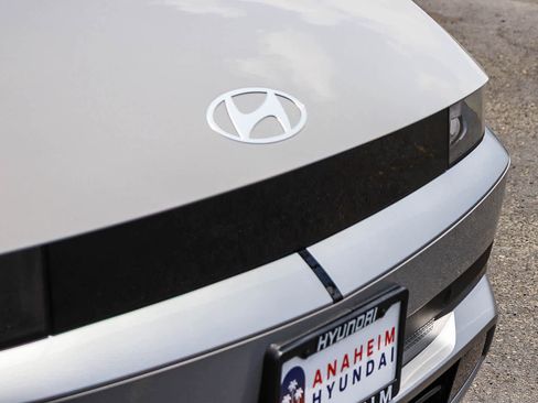 New 2026 Hyundai Ioniq 5 SE RWD image 5