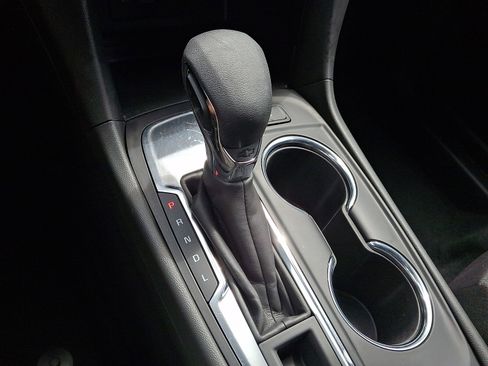 Used 2023 Chevrolet Equinox LT FWD image 14