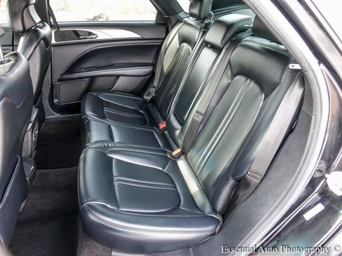 Used 2017 Lincoln MKZ Premiere image 11