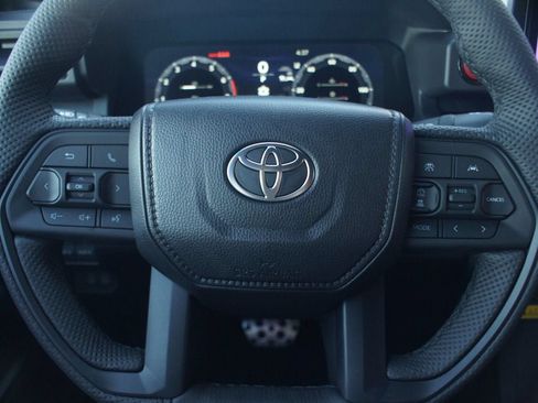 Certified 2026 Toyota Tacoma TRD Pro AWD/4WD image 8