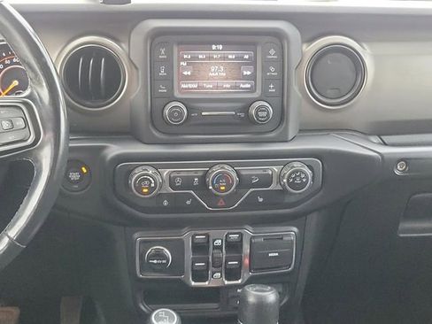 Used 2018 Jeep Wrangler Unlimited Sport S image 22