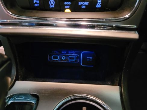 Used 2018 Jeep Grand Cherokee Altitude image 40