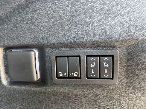 New 2026 GMC Yukon Denali AWD/4WD image 36