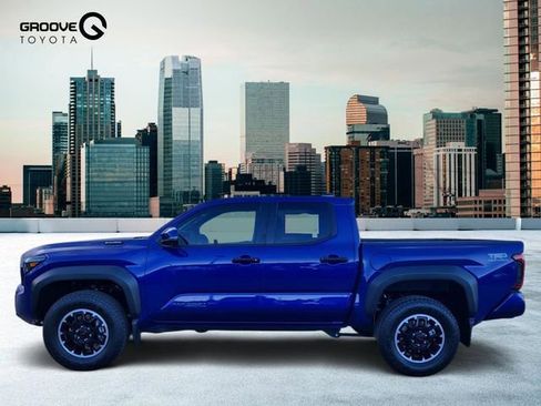 Used 2025 Toyota Tacoma TRD Off-Road w/ TRD Off Road Upgrade Package image 2