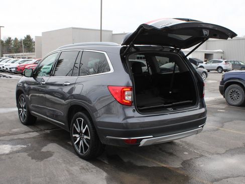 Used 2021 Honda Pilot Touring image 7