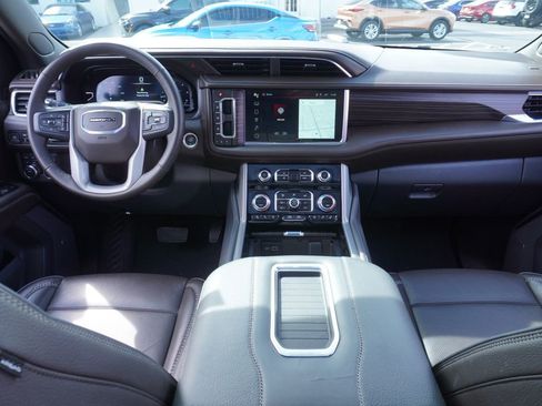 Certified 2024 GMC Yukon XL Denali image 12