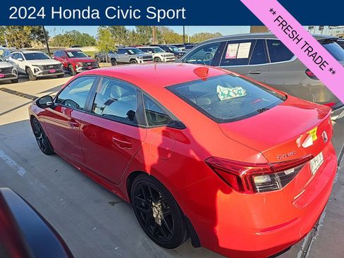 Used 2024 Honda Civic Sport image 2