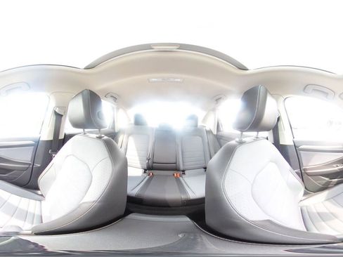 Used 2025 Volkswagen Jetta SE image 41