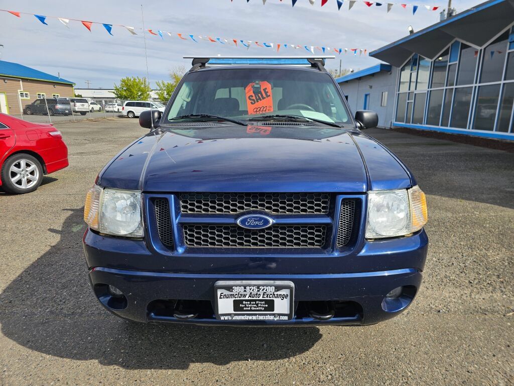 Used 2004 Ford Explorer Sport Trac XLS AWD/4WD image 2
