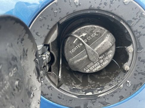 Used 2021 Dodge Challenger R/T w/ Blacktop Package image 7