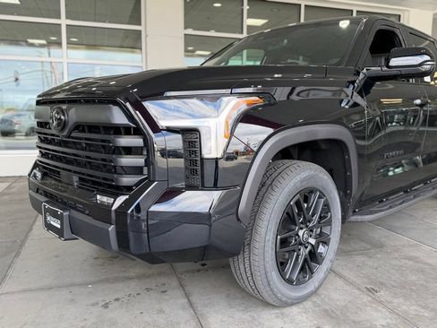 New 2026 Toyota Tundra Limited AWD/4WD image 3