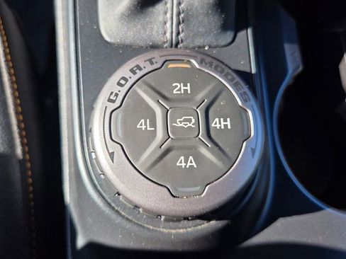 Used 2024 Ford Bronco Badlands AWD/4WD image 28