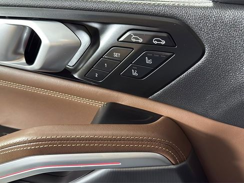 Used 2022 BMW X6 xDrive40i w/ Executive Package image 42