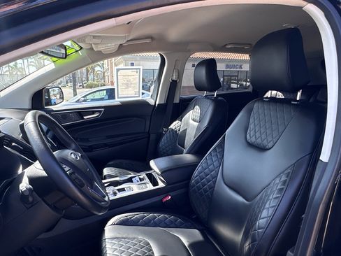 Used 2024 Ford Edge Titanium image 10