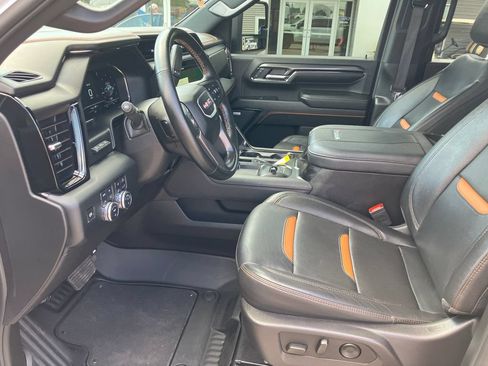 Used 2024 GMC Sierra 3500 AT4 w/ AT4 Premium Plus Package AWD/4WD image 14