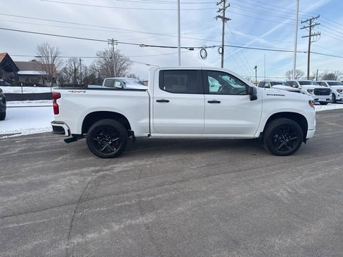 Used 2025 Chevrolet Silverado 1500 Custom w/ Turbomax Blackout Package image 6