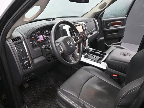 Used 2010 Dodge Ram 1500 Truck Laramie w/ Chrome Accents Group image 9