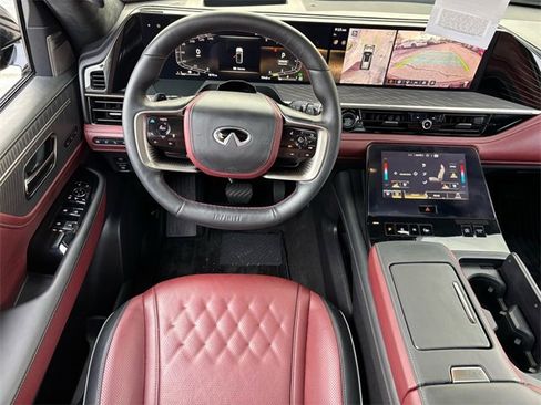 Used 2025 INFINITI QX80 Autograph image 16