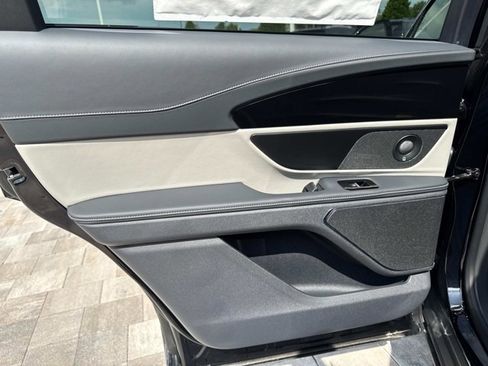 New 2025 Lincoln Nautilus Premier w/ Equipment Group 102A image 15