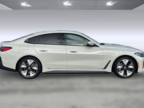 Used 2023 BMW i4 eDrive35 image 7