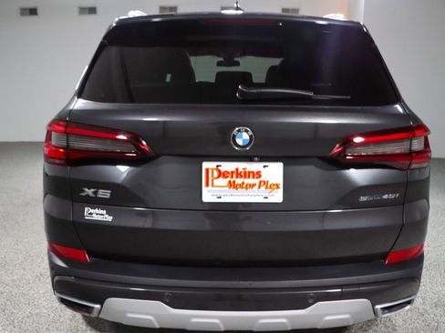 Used 2022 BMW X5 sDrive40i w/ Parking Assistance Package image 8