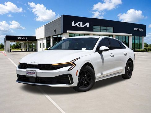 New 2026 Kia K5 LXS FWD image 1