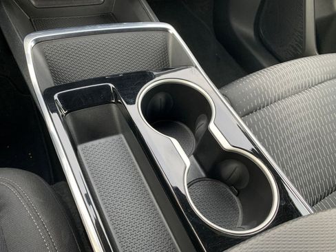 Used 2025 Chevrolet Equinox LT image 40