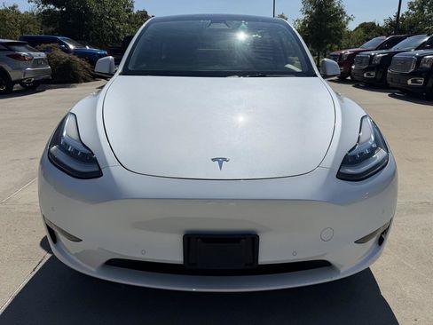 Used 2021 Tesla Model Y Long Range AWD/4WD image 2