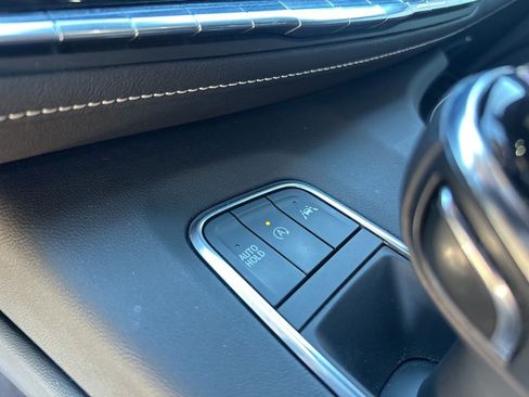 Used 2022 Cadillac Escalade ESV Sport w/ Touring Package image 25