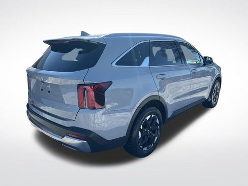 Certified 2025 Kia Sorento S FWD image 44
