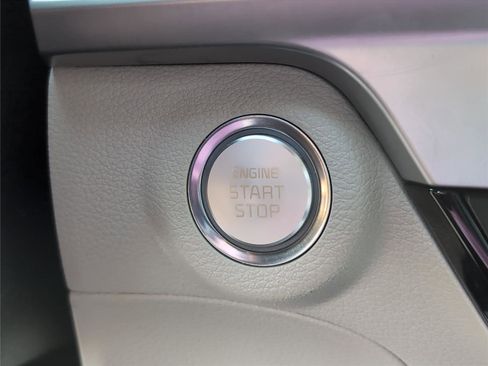 Used 2024 Kia Telluride S w/ S Sunroof Package image 18