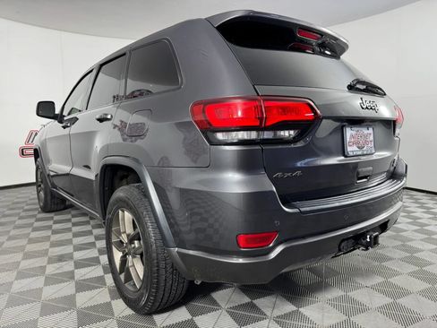 Used 2016 Jeep Grand Cherokee Laredo 75th Anniversary AWD/4WD image 30