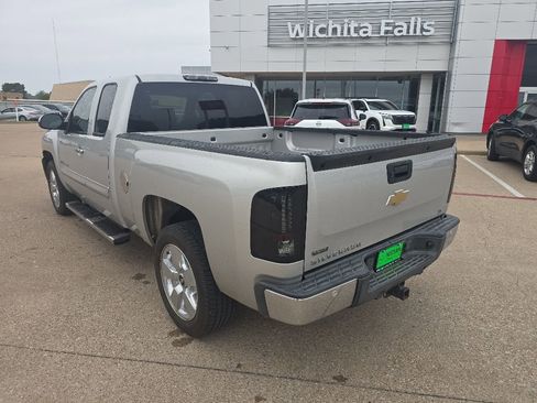 Used 2011 Chevrolet Silverado 1500 LT w/ Regional Value Package RWD image 3