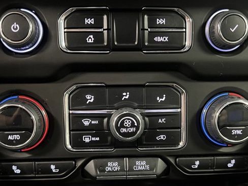 Used 2023 Chevrolet Tahoe RST image 35