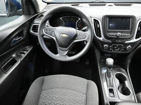 Used 2022 Chevrolet Equinox LT FWD image 12