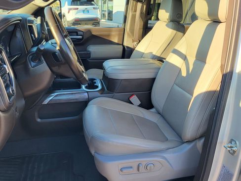 Used 2023 Chevrolet Silverado 2500 LTZ w/ LTZ Convenience Package image 16