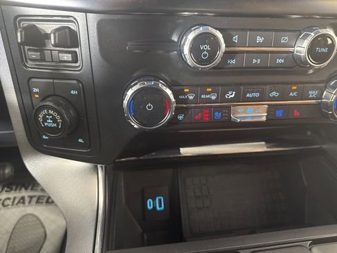 Certified 2022 Ford F150 Platinum w/ Equipment Group 701A High image 15