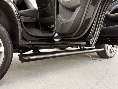 Used 2020 GMC Yukon Denali w/ Denali Ultimate Package image 26