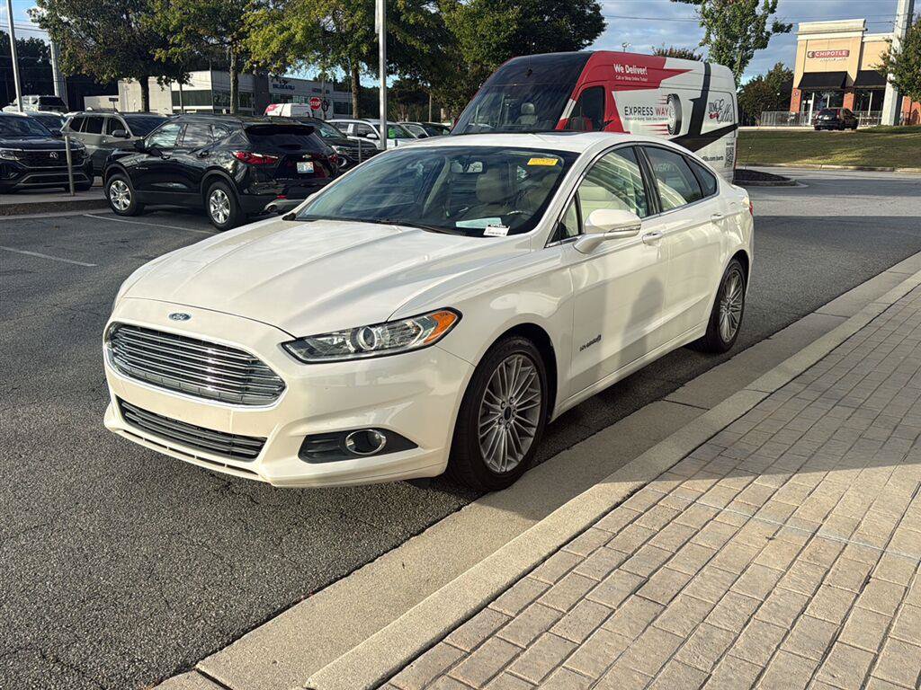 Used 2014 Ford Fusion SE w/ Equipment Group 502A FWD image 4